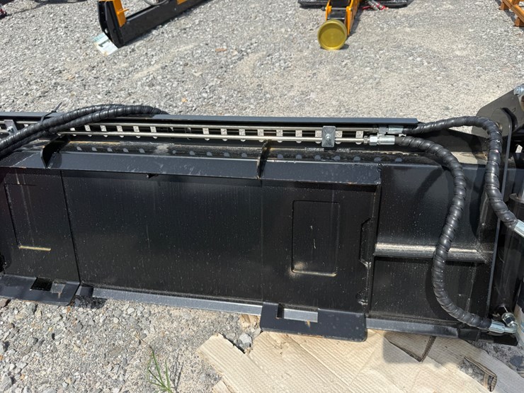 #2012-•-unused-future-kh72-72"-skid-steer-4-in-1-bucket-fdkhd2603201-inv#49448-image-9