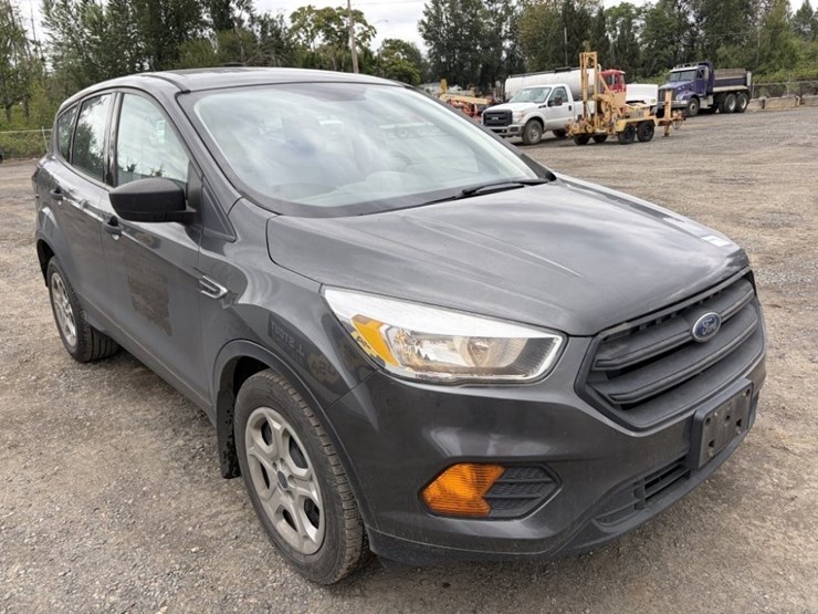 2017-ford-escape-image-2