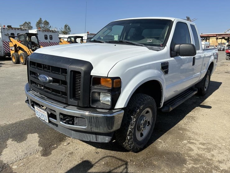 2008-ford-f250-image-1