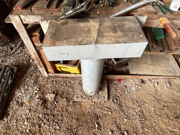 #2297-•-contents-of-workbench-image-14
