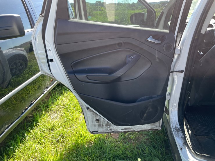 2014-ford-escape-titanium-image-20