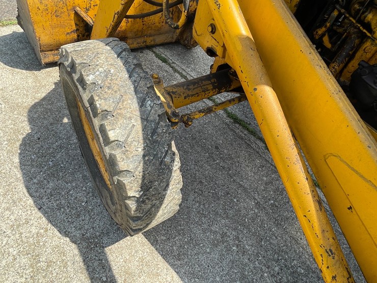 john-deere-440-image-13
