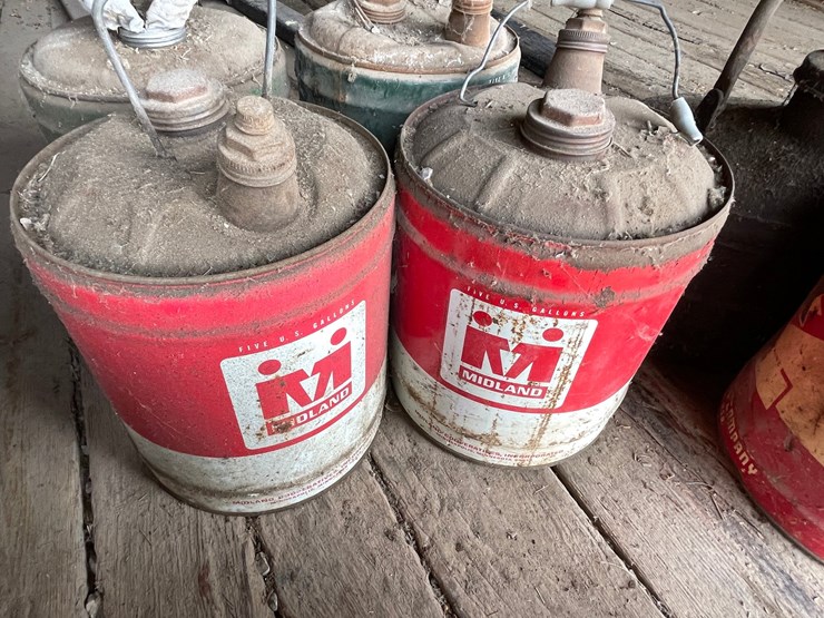 #2329-•-vintage-oil-cans-image-11