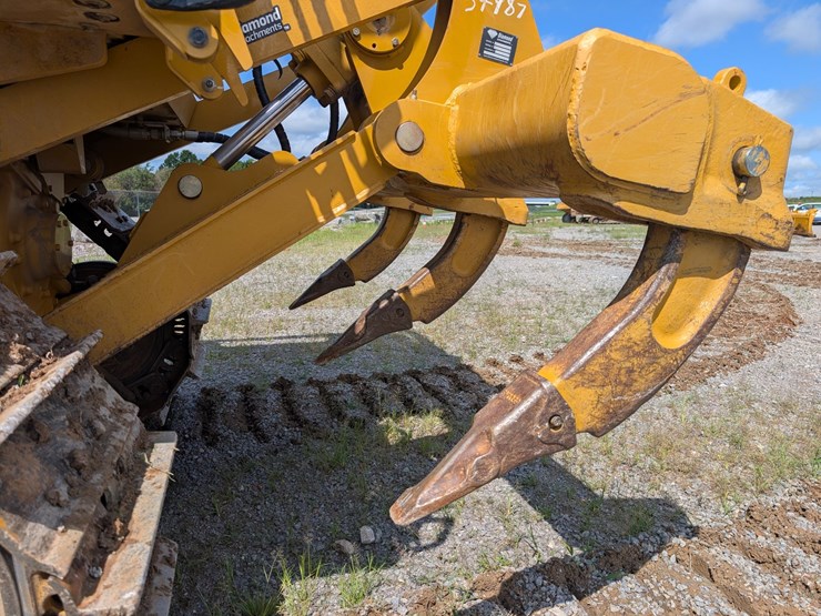 caterpillar-d5-image-16