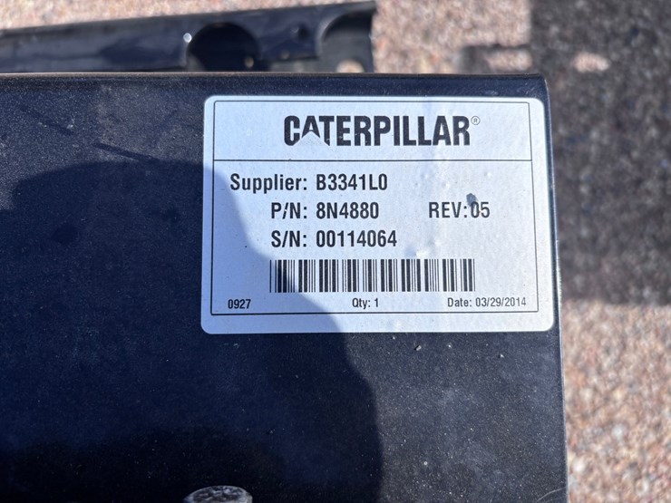 #39242-•-caterpillar-heavy-duty-radiator-with-fan-image-3