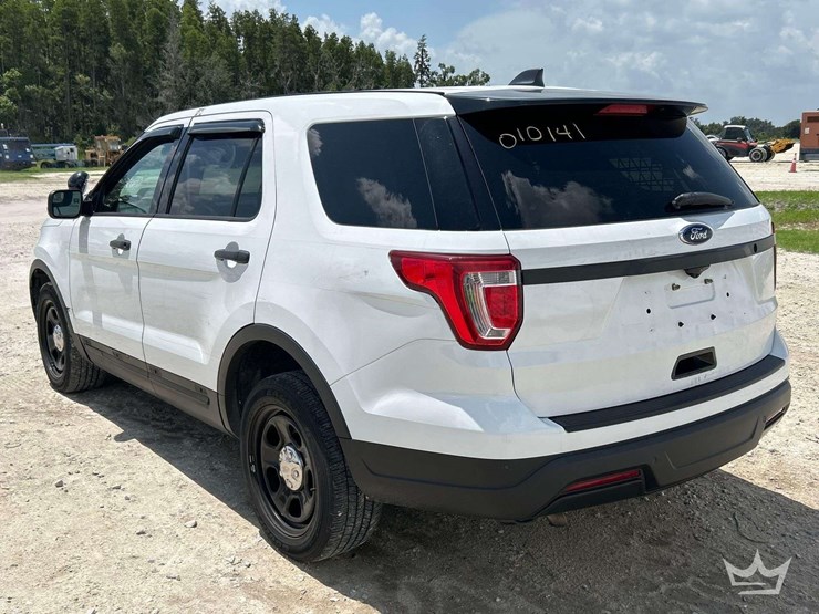 2018-ford-explorer-image-4