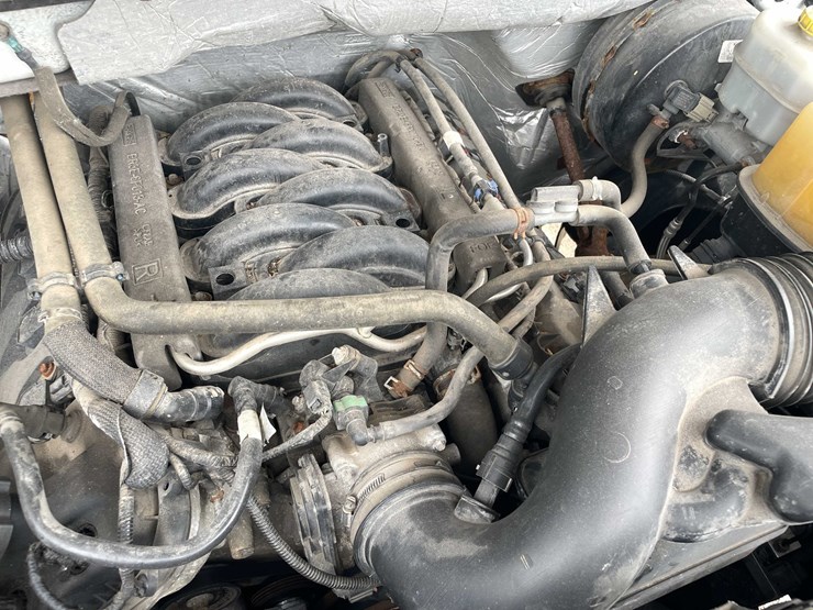 2014-ford-f150-xl-image-67