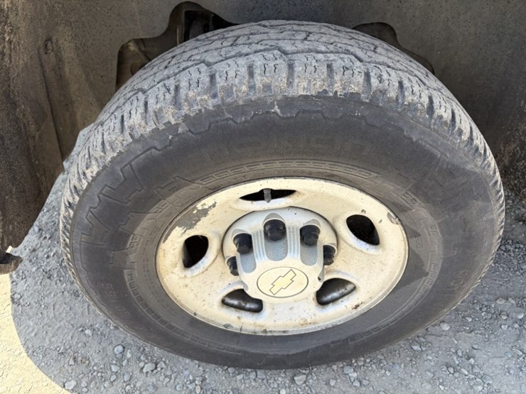 2007-chevrolet-silverado-2500-image-15