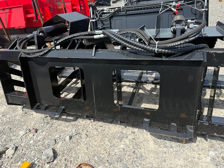 #2010-•-unused-future-hwg72-72"-skid-steer-hollow-wood-grabber-c-xxlkzmq2605040-inv#49396-image-8