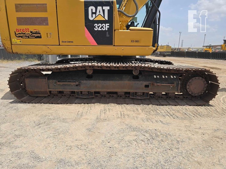 2017-caterpillar-323fl-image-36