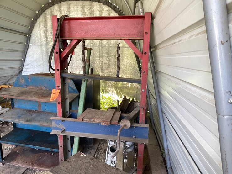 #3320-•-arbor-press-stand-image-3