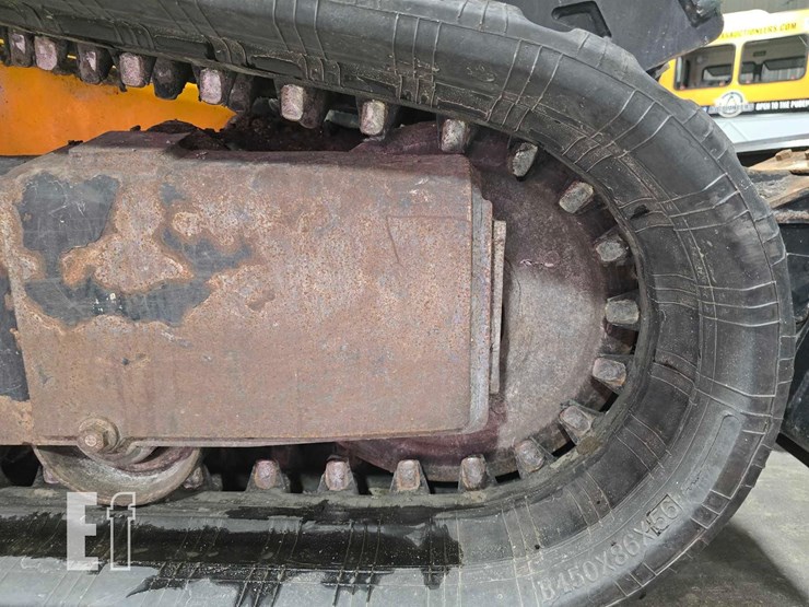 2021-jcb-3ts-8t-image-28