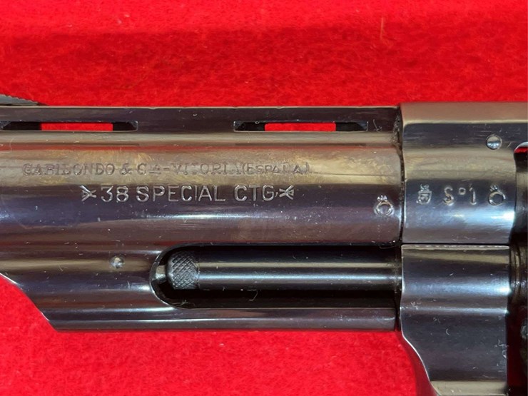 stoeger-llama-martial-.38-special-da-revolver-image-15