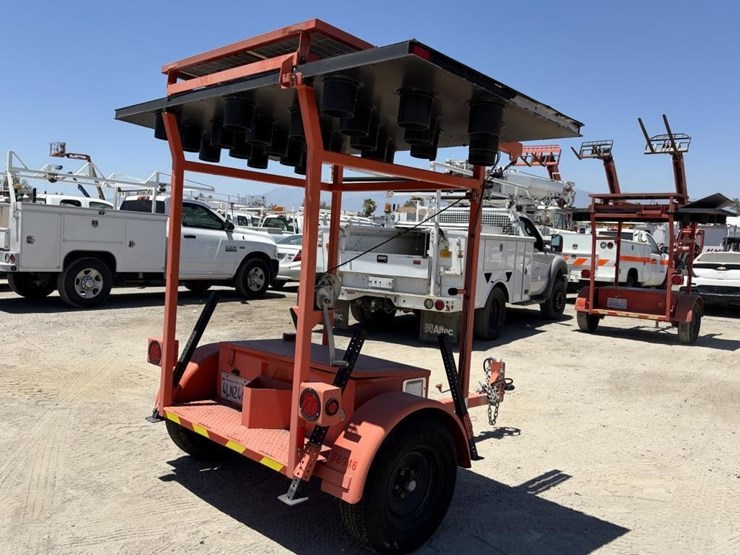 2011-myers-and-sons-hi-way-safety-arrowboard-trail-image-5