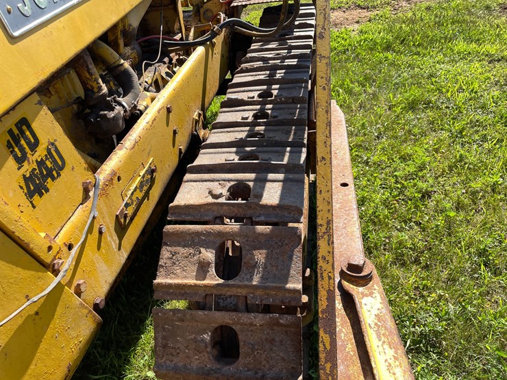 john-deere-440-image-23