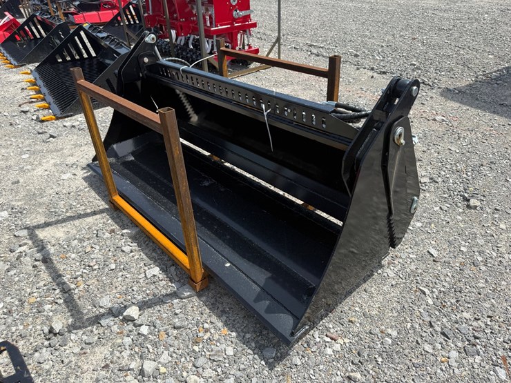 #2007-•-unused-future-kh72-72"-skid-steer-4-in-1-bucket-fdkhd2603203-inv#49447-image-3
