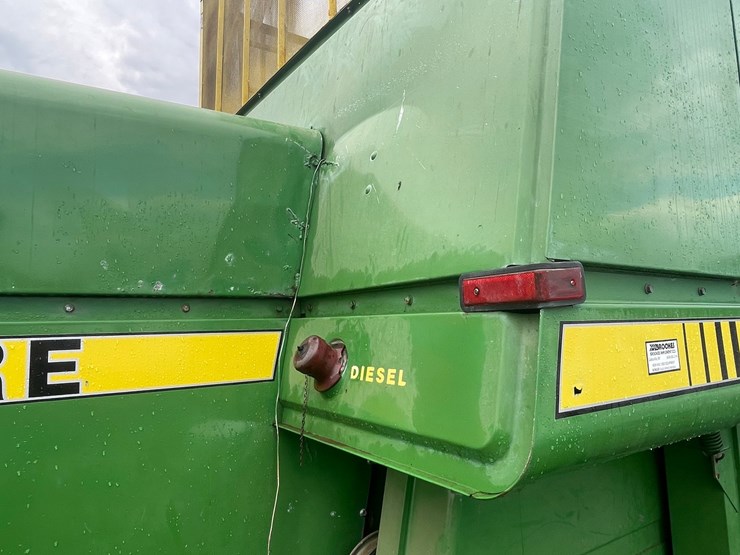john-deere-4420-image-33