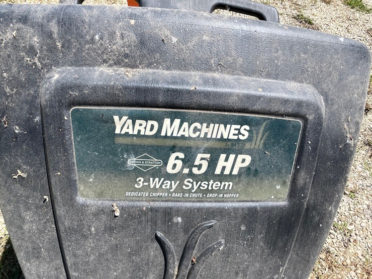 #3322-•-yard-machines-chipper-image-12