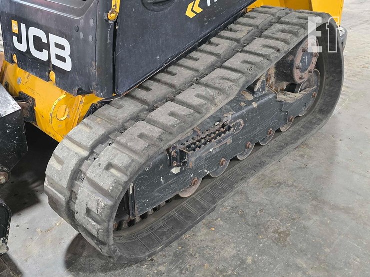 2020-jcb-3ts-8t-image-25