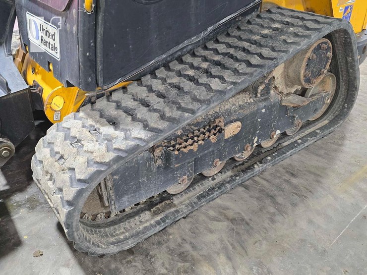 2020-jcb-3ts-8t-image-25