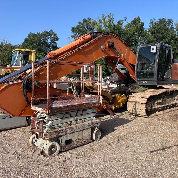 #39079 • Hitachi ZX350LC-5N Excavator | FOR PARTS/REPAIRS