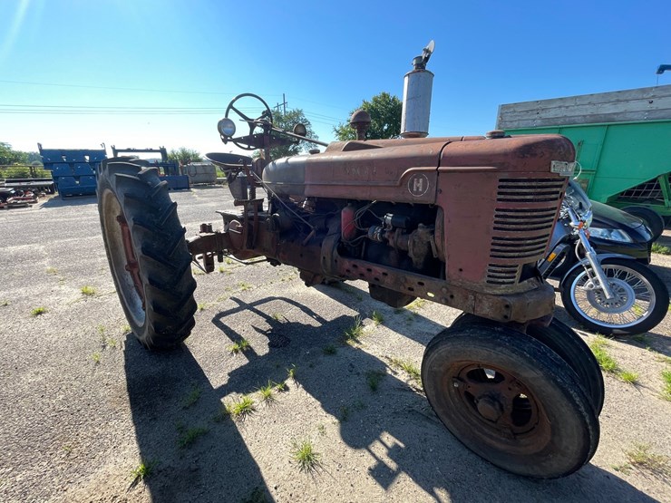 #1021-•-farmall-h-tractor-image-41