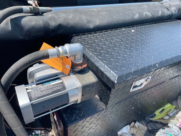 #5805-•-fuel-transfer-tank-with-tool-box-image-2