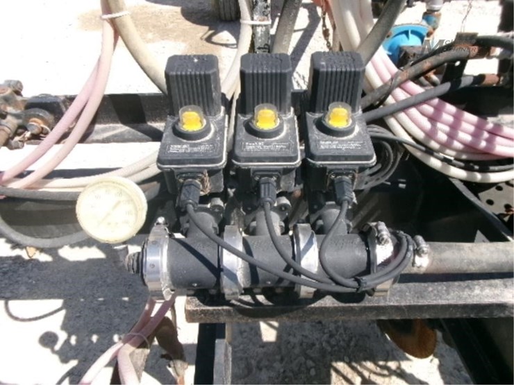 2002-dalton-ag-products-d3035-image-9