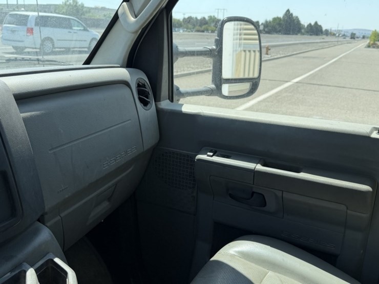 2014-ford-e450-sd-image-34