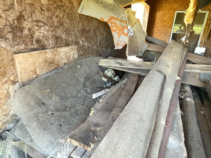 #3228-•-contents-of-shed-image-7