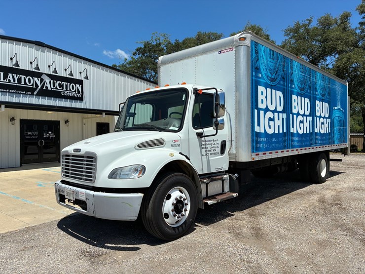 #9941-•-2017-freightliner-m2-box-truck-image-2