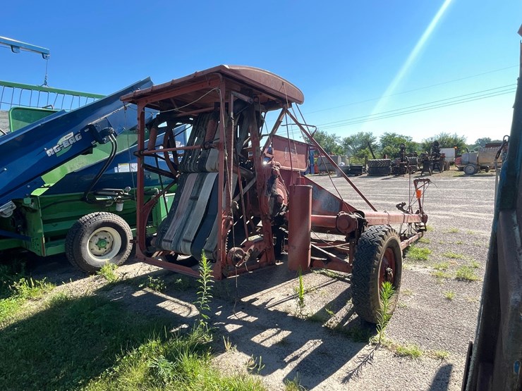 #1025-•-allis-chalmers-10-roto-baler-image-5