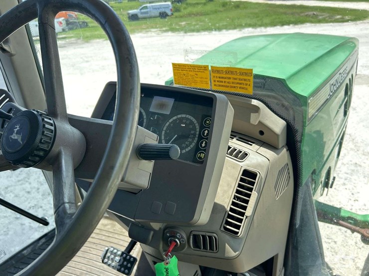 2014-john-deere-6125m-image-15
