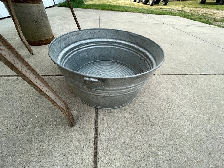 #2314-•-wheeling-steel-galvanized-tub-and-universal-sink-image-3