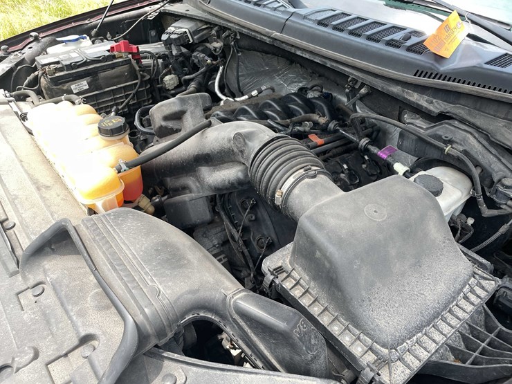 2016-ford-f150-xlt-image-77