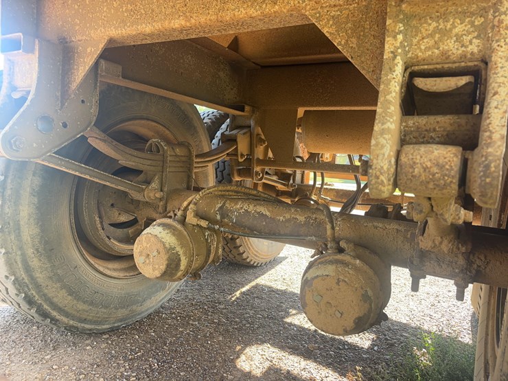 2000-jet-grain-trailer-image-12
