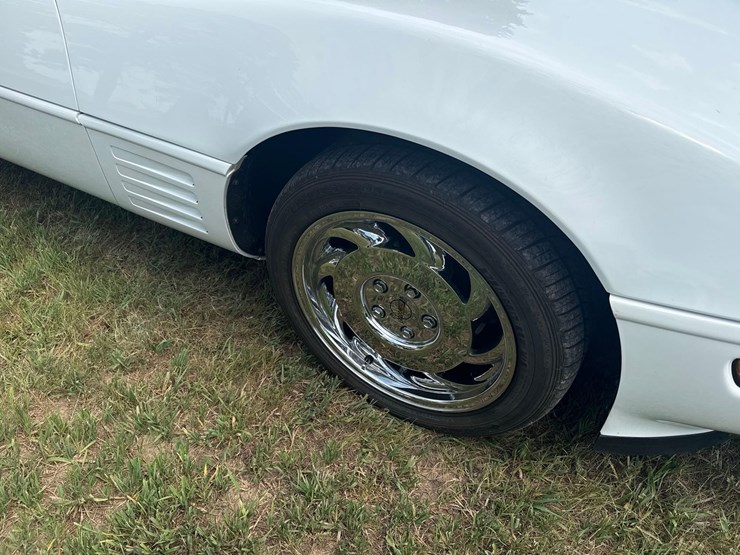 1992-chevrolet-corvette-image-8