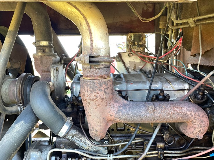 massey-ferguson-1085-image-14