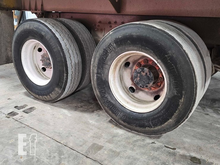 2016-mack-leu613-image-30