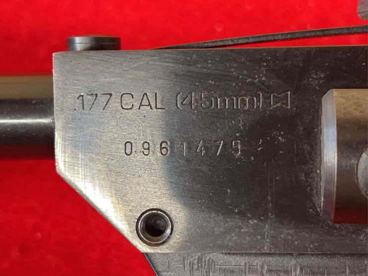 daisy-model-120-.177-caliber-pump-air-rifle-image-13