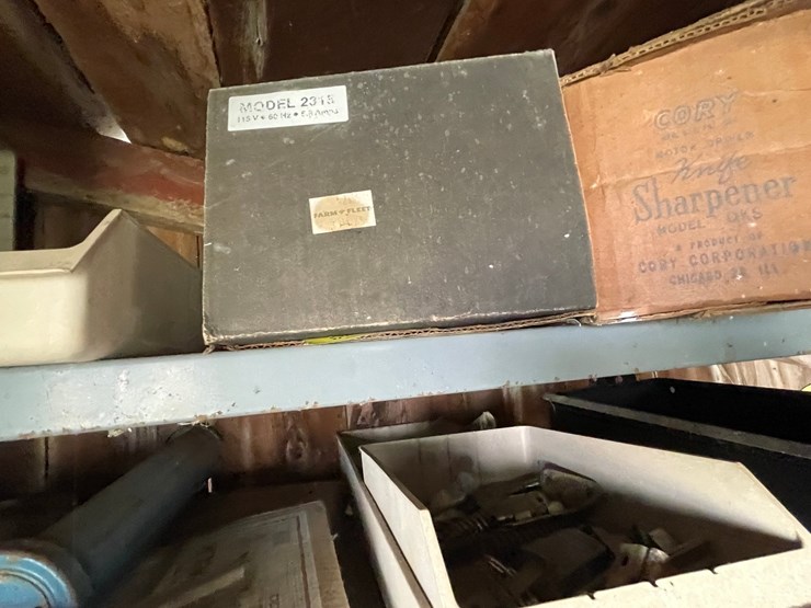 #2332-•-contents-of-shelf-image-7