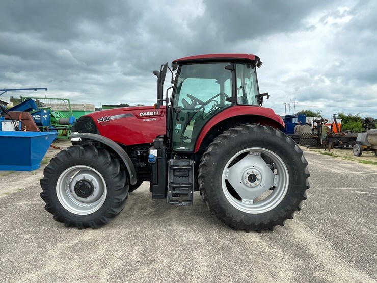 #999-•-case-ih-140a-tractor-with-cab-image-8