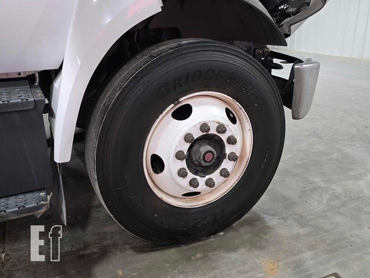 2019-ford-f750-image-23