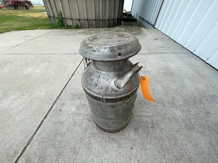 #2309-•-milk-can-with-lid-image-4