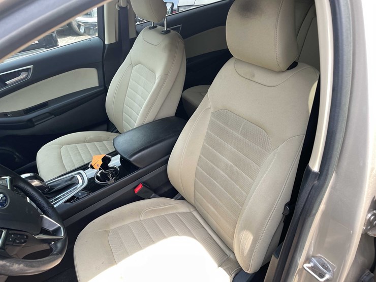 2018-ford-edge-sel-image-49