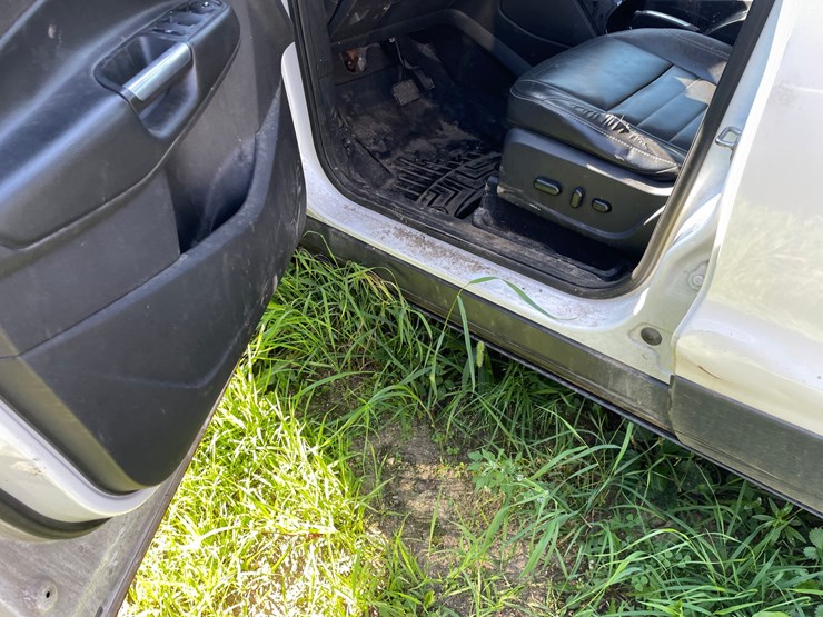 2014-ford-escape-titanium-image-29