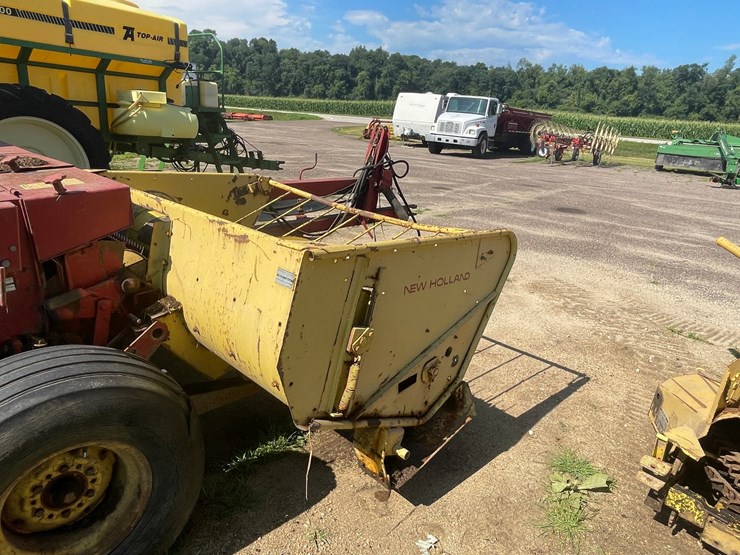 new-holland-880-image-5