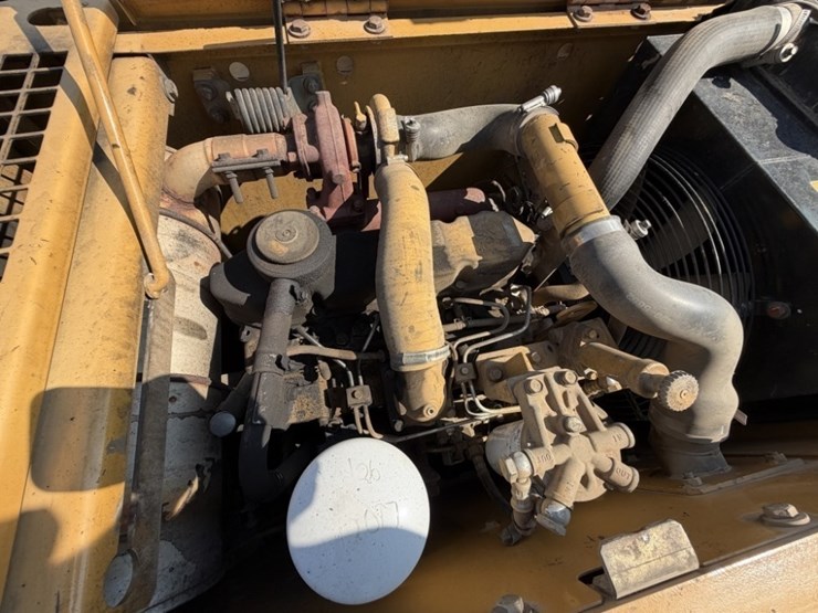 2004-caterpillar-312-image-29