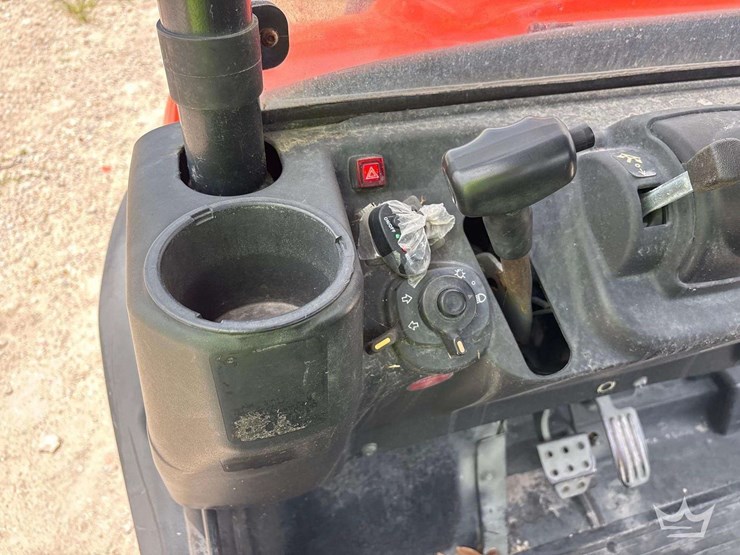 2019-kubota-rtv-x900-image-11