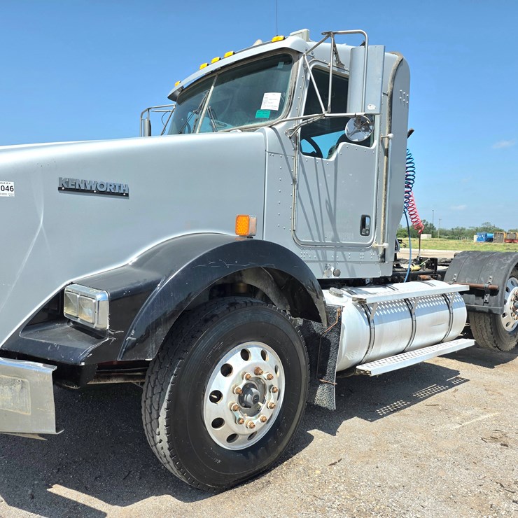 2012 KENWORTH T800